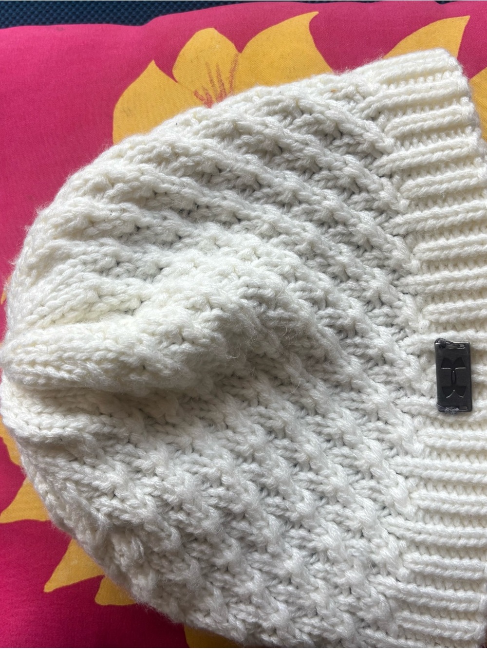 Under Armour Women’s Cream Cable Knit Beanie